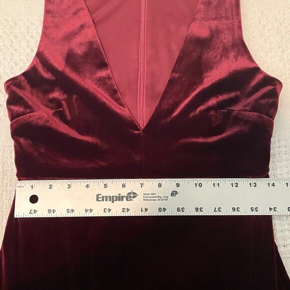 Lulus medium burgundy v neck velvet evening gown cocktail dress D3 4478 - Picture 5 of 13